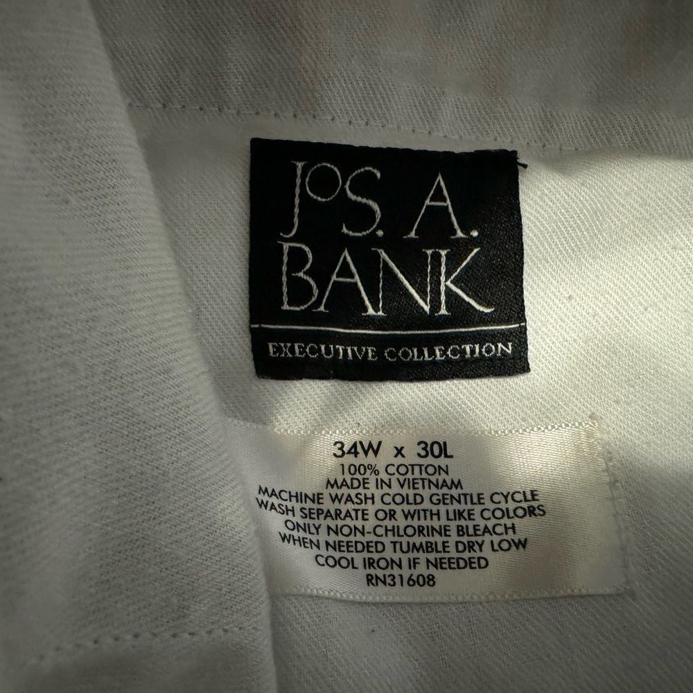 Men’s Classic Khakis 34x30 great condition. Jos A Bank. Straight leg. - Picture 7 of 7